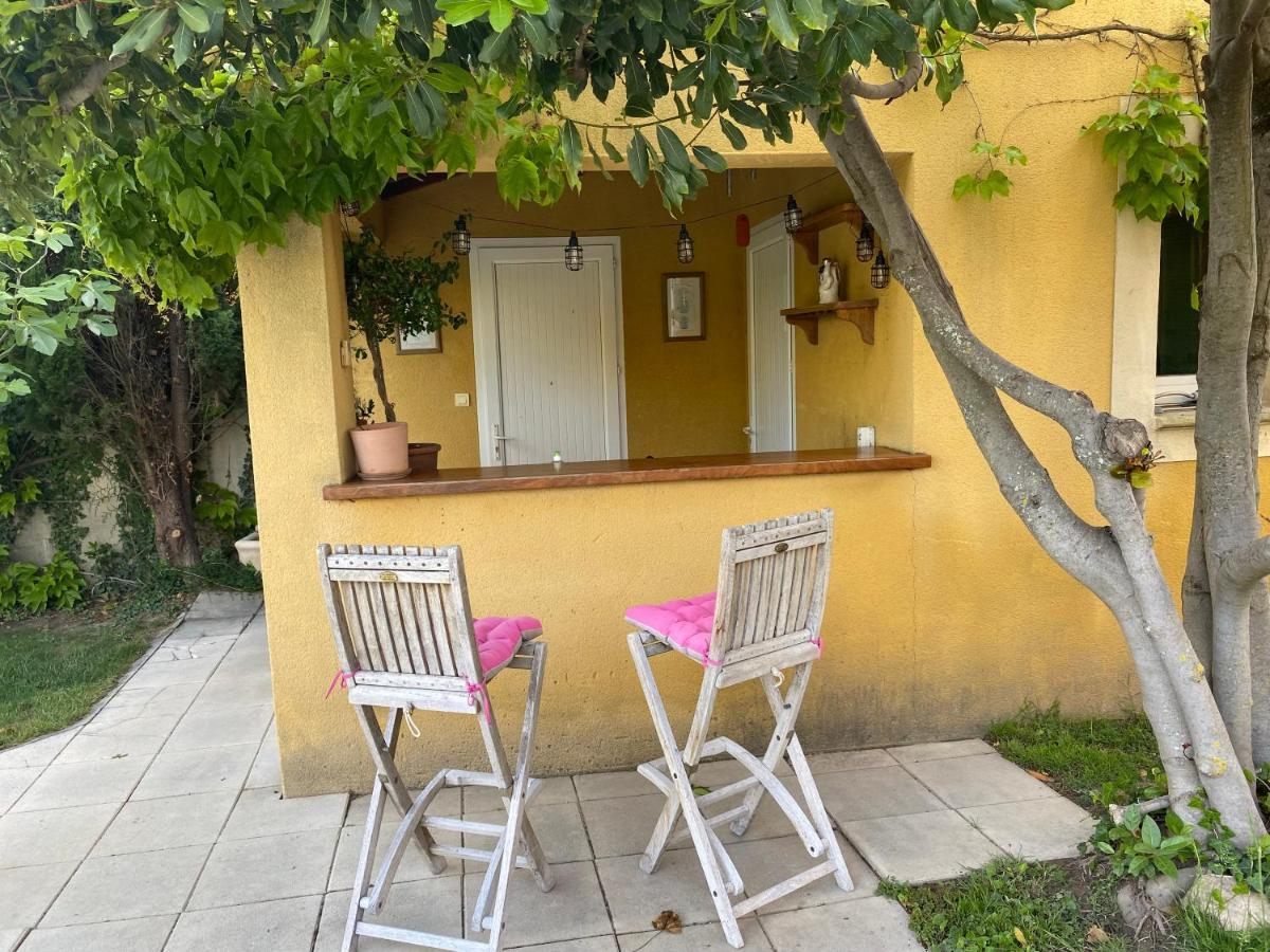 Studio Bord De Piscine Sérignan-du-Comtat Εξωτερικό φωτογραφία