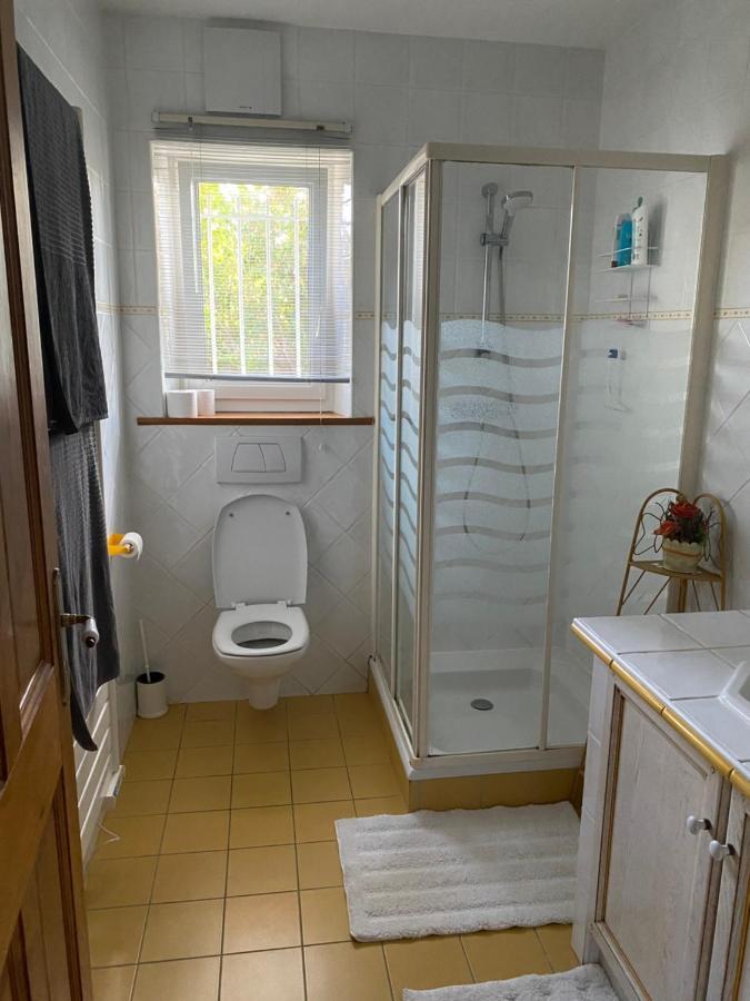Studio Bord De Piscine Sérignan-du-Comtat Εξωτερικό φωτογραφία